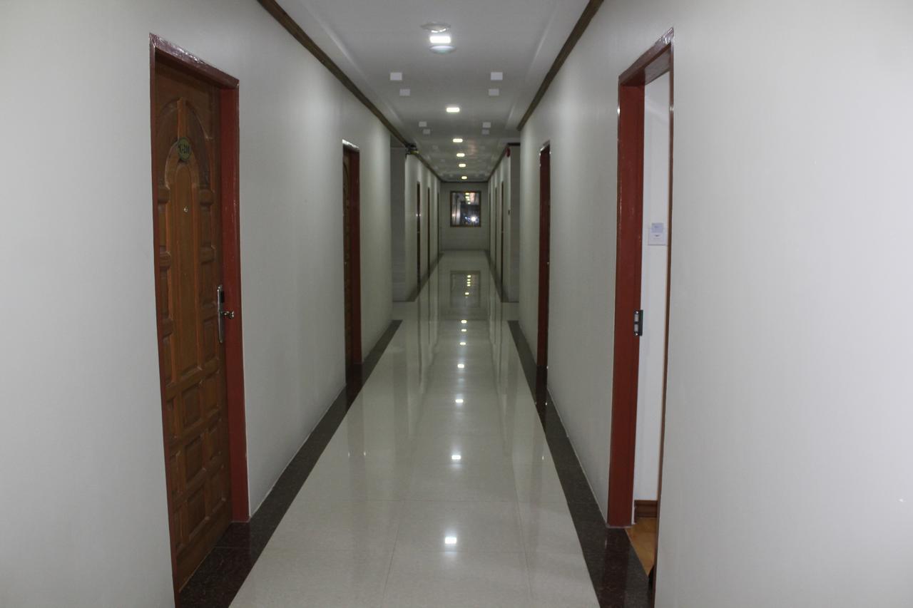 יאנגון Ten Mile Hotel מראה חיצוני תמונה