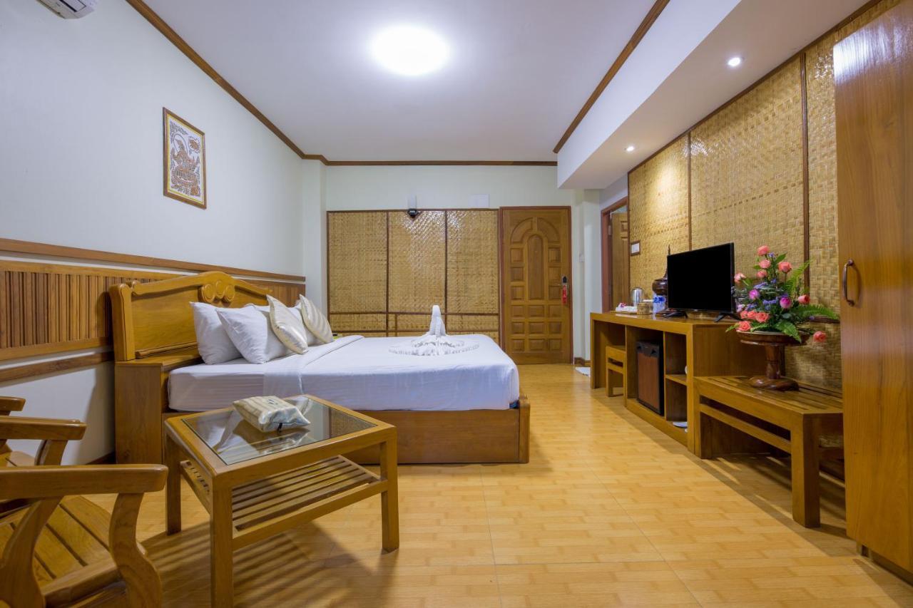 יאנגון Ten Mile Hotel מראה חיצוני תמונה